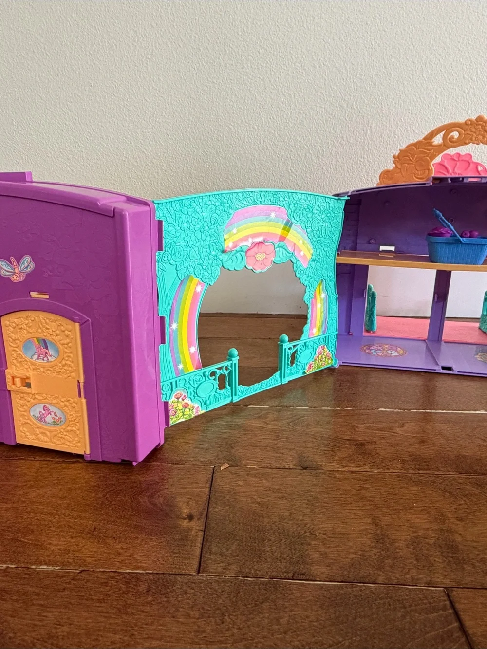Vintage 1997 My Little Pony Pony Garden Playcase in box!